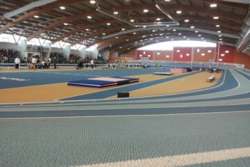 ANCONA e PADOVA PER GLI INDOOR DEGLI AVDCniani :-) LOBNA nei 1500 e 800 – LISA PB. nei 60 – SIMONE e PIETRO al loro primo 400 !!! GRAAAANDE SQUADRAAAA !!!
