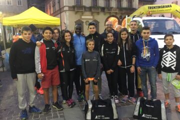 69° GIRO PODISTICO DI ROVERETO: 1^ CLASSIFICATA LA MITICA AVDC :-) PRATICAMENTE CAMPIONI PROVINCIALI CSI DI CORSA SU STRADA :-) SEN FORTI !!!