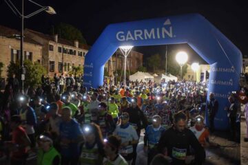 GARMIN VENICE NIGHT TRAIL: SUPER PAOLO DEAVI 26° assoluto e 6° cat. – ANDREA MIORI 111° ass. e 7° cat. – BERTA , LONA e SILVIA SUPER AVDCWOMAN !!!! AVDC PRESENTEEEE !!!!! GARMIN VENICE NIGHT TRAIL: SUPER PAOLO DEAVI 26° assoluto e 6° cat. – ANDREA MIORI 111° ass. e 7° cat. – BERTA , LONA e SILVIA SUPER AVDCWOMAN !!!! AVDC PRESENTEEEE !!!!!
