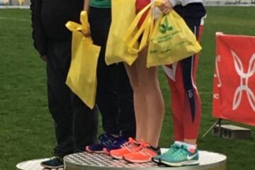 QUERCIA D’ORO: 2 MEDAGLIE : ORO ANGELA MATTEVI 1500m e nuovo PB – BRONZO GIANLUCA DALLONA 300m e nuovo PB – 4° PIETRO PELLEGRINI e super 4’20 nei 1500m. e nuovo PB !!! altri 5 PB a seguire !!! SUPER AVDC, SUPER WEEKEND !!!!! QUERCIA D’ORO: 2 MEDAGLIE : ORO ANGELA MATTEVI 1500m e nuovo PB – BRONZO GIANLUCA DALLONA 300m e nuovo PB – 4° PIETRO PELLEGRINI e super 4’20 nei 1500m. e nuovo PB !!! altri 5 PB a seguire !!! SUPER AVDC, SUPER WEEKEND !!!!!