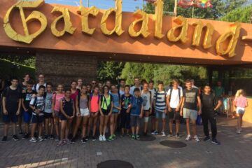 E ANCHE QUEST’ANNO CI SIAMO REGALATI UNA GIORNATA A GARDALAND !!! … “BRAVI BOCI” :-D E ANCHE QUEST’ANNO CI SIAMO REGALATI UNA GIORNATA A GARDALAND !!! … “BRAVI BOCI” :-D