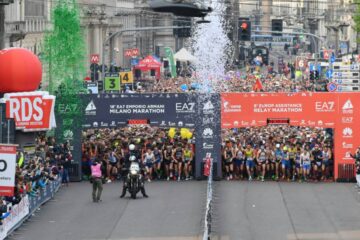MILANO MARATHON: STREPITOSI I NOSTRI – MATTEO 2h37.45 – PAOLO 2h56.47 – ANDREA 3h29.38 !!! SUPERRRRRR AVDC PRESENTEEEE !!!! MILANO MARATHON: STREPITOSI I NOSTRI – MATTEO 2h37.45 – PAOLO 2h56.47 – ANDREA 3h29.38 !!! SUPERRRRRR AVDC PRESENTEEEE !!!!