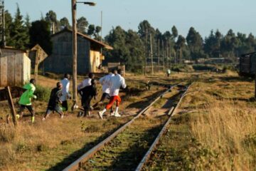 Bellissimo racconto da leggere tutto d’un fiato: Eliud Kipchoge racconta la vita in Kenia – come il segreto del suo successo 😉 Bellissimo racconto da leggere tutto d’un fiato: Eliud Kipchoge racconta la vita in Kenia – come il segreto del suo successo 😉