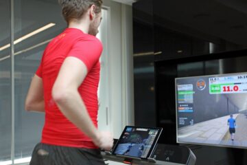La corsa in casa diventa più interessante 🏃⌚📺 con Zwift, fitness-game multiplayer