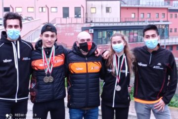 CAMPIONATI ITALIANI INDOOR 2021 jun-pro: DUE MEDAGLIE AVDCnianeeeee ARGENTO Lunaaa e BRONZO Pietrooo 😍🧡🖤 BRONZO Pietro nei 3000m 💪💪
