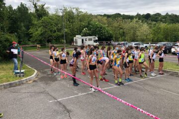 CAMPIONATI ITALIANI DI CORSA IN MONTAGNA ALLIEVE 🇮🇹 SUPER LIA e DEBORA fanno 5^ in Italia la mitica AVDC  🇮🇹🧡🖤💪😎