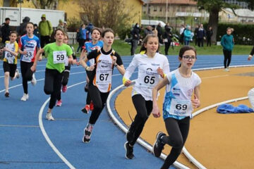 GP Giovanile: STEFANO BORTOLOTTI ancora oro nel biatlhon e argento di societààààà – 40 atleti presentiiii GP Giovanile: STEFANO BORTOLOTTI ancora oro nel biatlhon e argento di societààààà – 40 atleti presentiiii