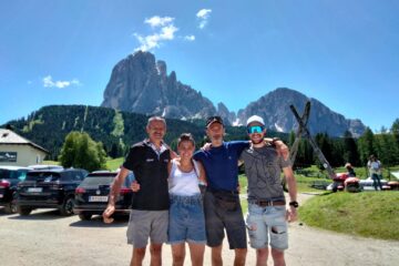 4ª Dolomites Saslong Half Marathon: WALTER sul podioooo IRENE e GIUSEPPE – SUPER GAREEE AVDCNIANIII 😍🧡🖤💪