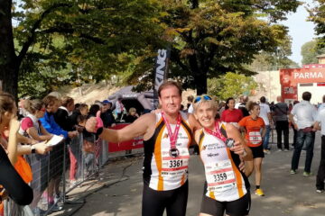 Parma Marathon: nella Trenta2 per noi i mitici WILMA e TIZIANOOO eranooo PRESENTIII 😍🧡🖤🇮🇹 Parma Marathon: nella Trenta2 per noi i mitici WILMA e TIZIANOOO eranooo PRESENTIII 😍🧡🖤🇮🇹
