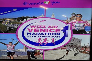 MARATONA DI VENEZIA: ANDREA TOLLER ALLA SUA 33^ MARATONA e FRANCO SAVOI NELLA 10K CI REGALANO EMOZIONI MARATONA DI VENEZIA: ANDREA TOLLER ALLA SUA 33^ MARATONA e FRANCO SAVOI NELLA 10K CI REGALANO EMOZIONI