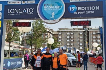 LA SQUADRA Arancio-Nera illumina la MOONLIGHT HALF MARATHON di JESOLO – Risultati LA SQUADRA Arancio-Nera illumina la MOONLIGHT HALF MARATHON di JESOLO – Risultati